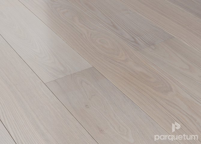 Фото №1 - Паркетная доска Amber Wood Классика - Ясень Белая ночь 